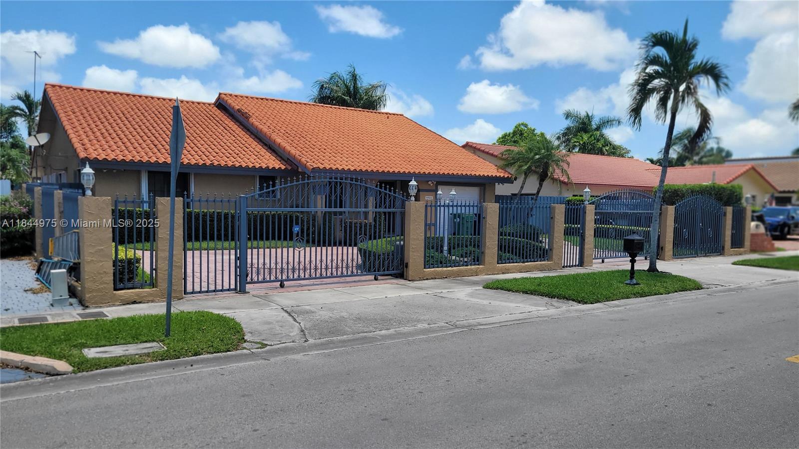VERY WELL MAINTAIN HOME WITH ALL DOORS AND WINDOW IMPACT * BEAUTIFUL DRIVEWAY AND LANDSCAPING * VERY SPACES 3 BEDROOM 2 BATH HOME WITH POOL. EASY TO SHOW
