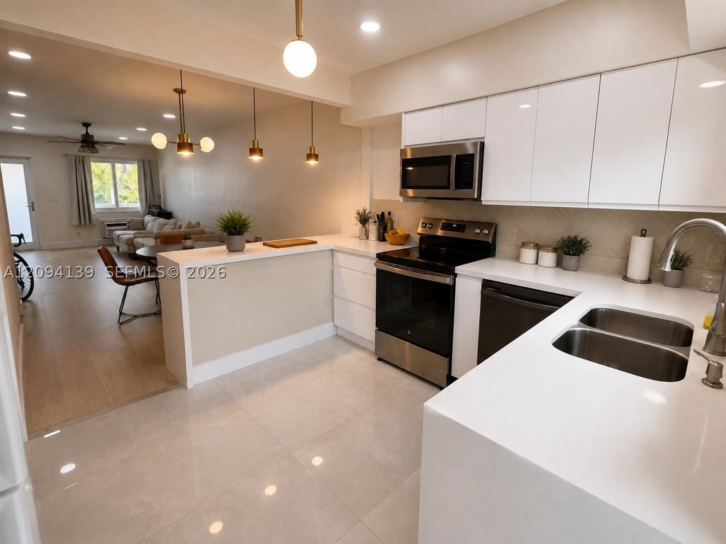Photo of 600 Layne BLVD #226, Hallandale Beach, FL 33009 (MLS # A12094139)