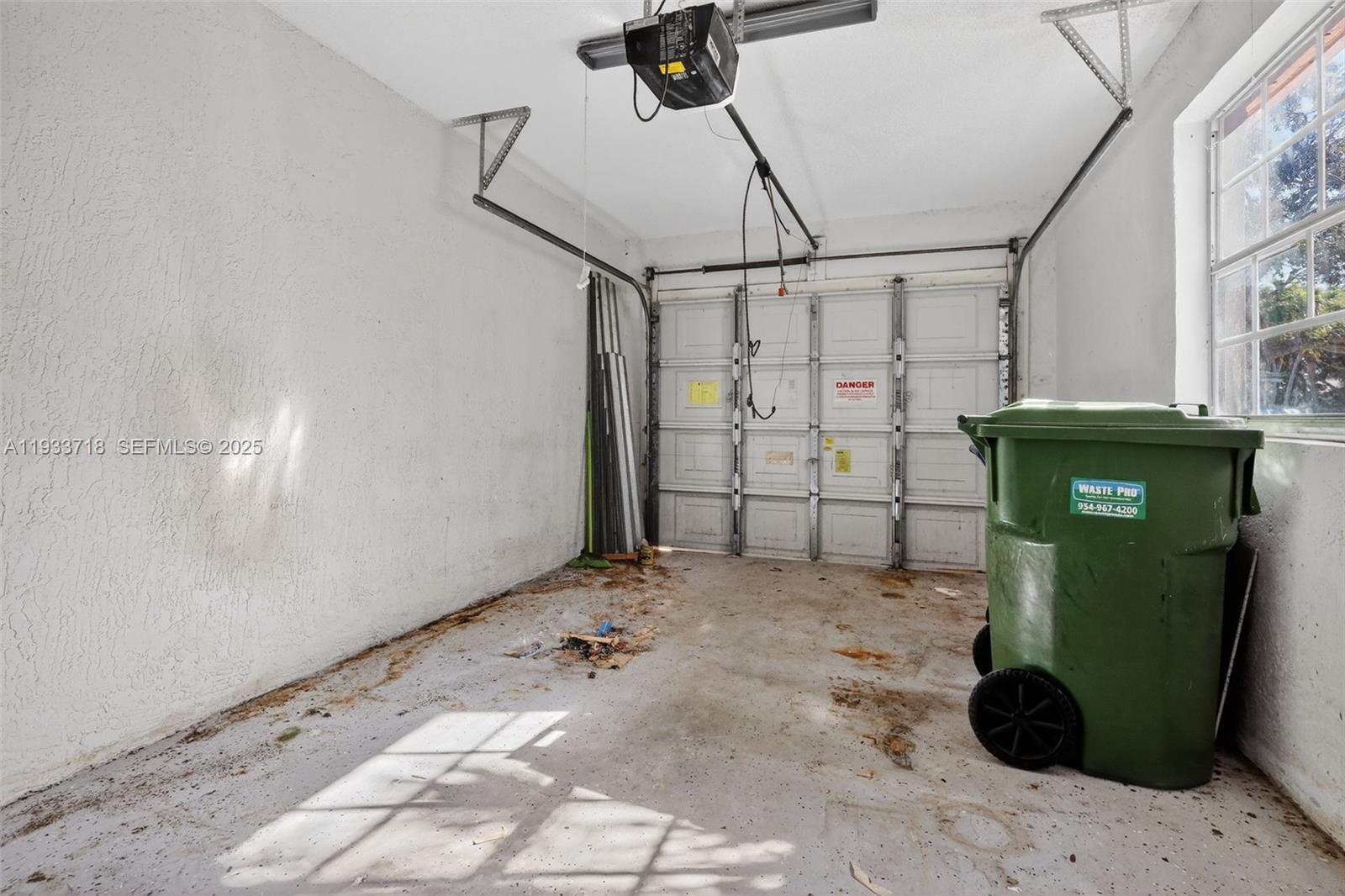 LAKES OF WESTERN PINES RE - Residential