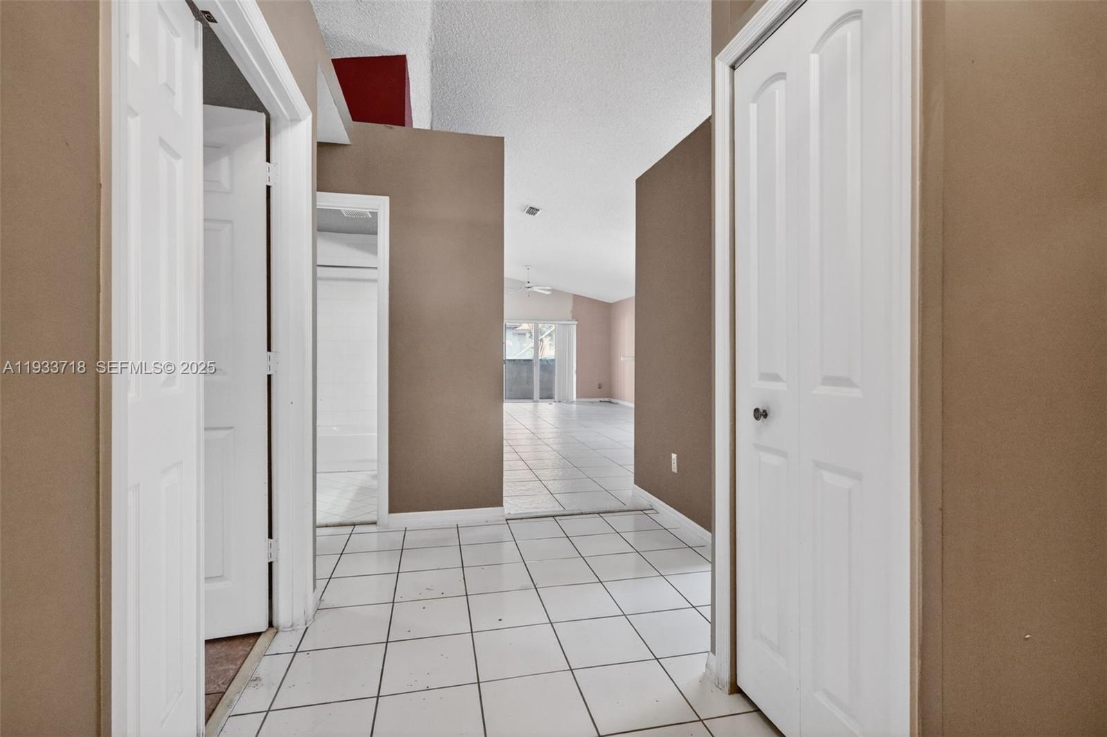 LAKES OF WESTERN PINES RE - Residential