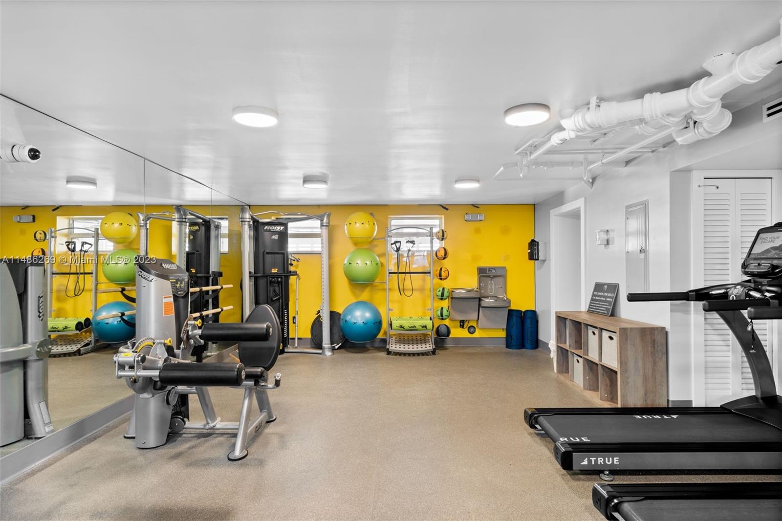 SANDS OF KEY BISCAYNE CON - Residential