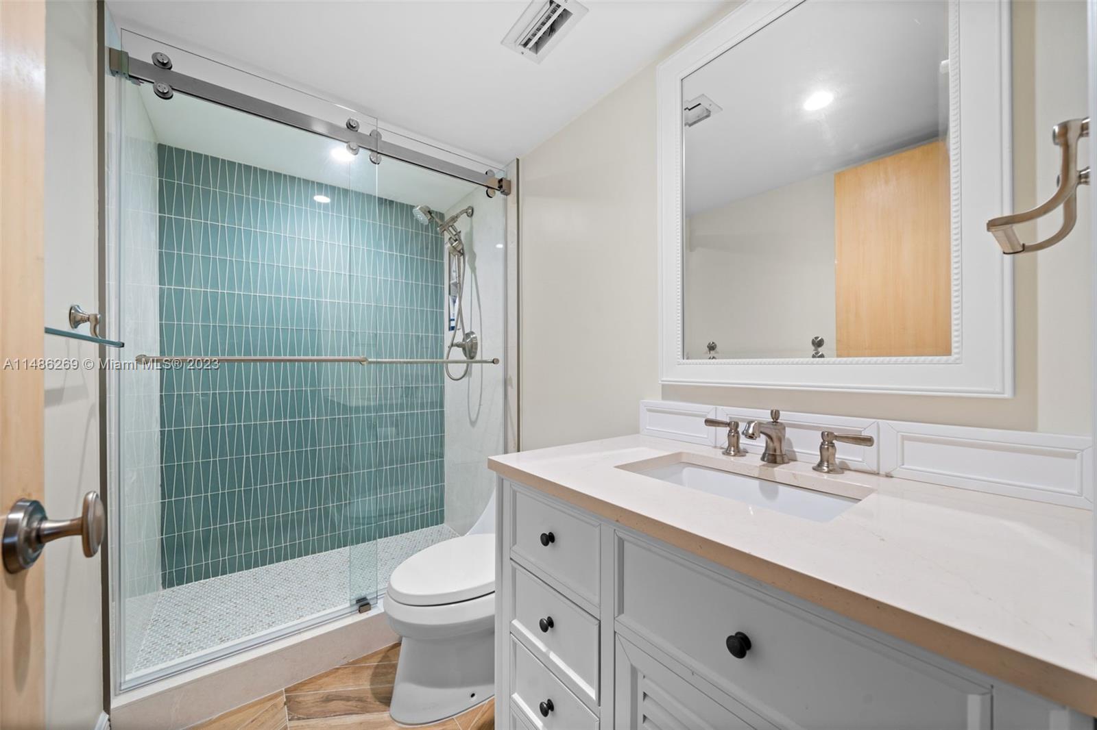 SANDS OF KEY BISCAYNE CON - Residential