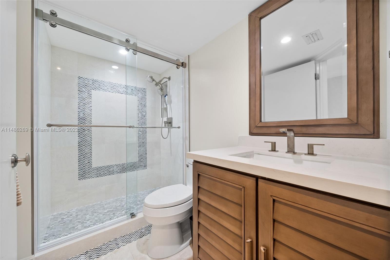 SANDS OF KEY BISCAYNE CON - Residential