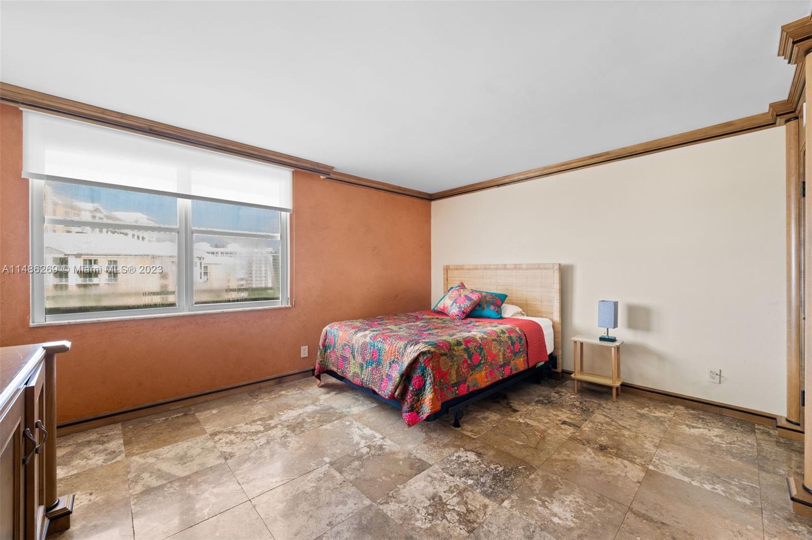 SANDS OF KEY BISCAYNE CON - Residential