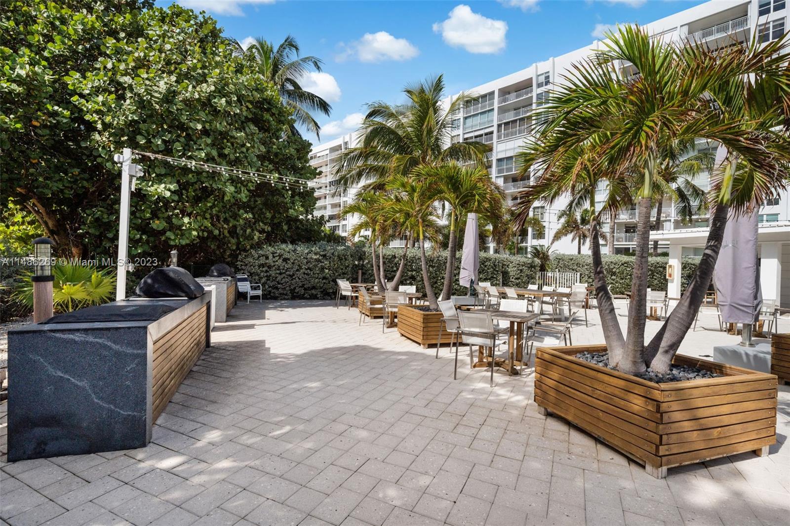 SANDS OF KEY BISCAYNE CON - Residential