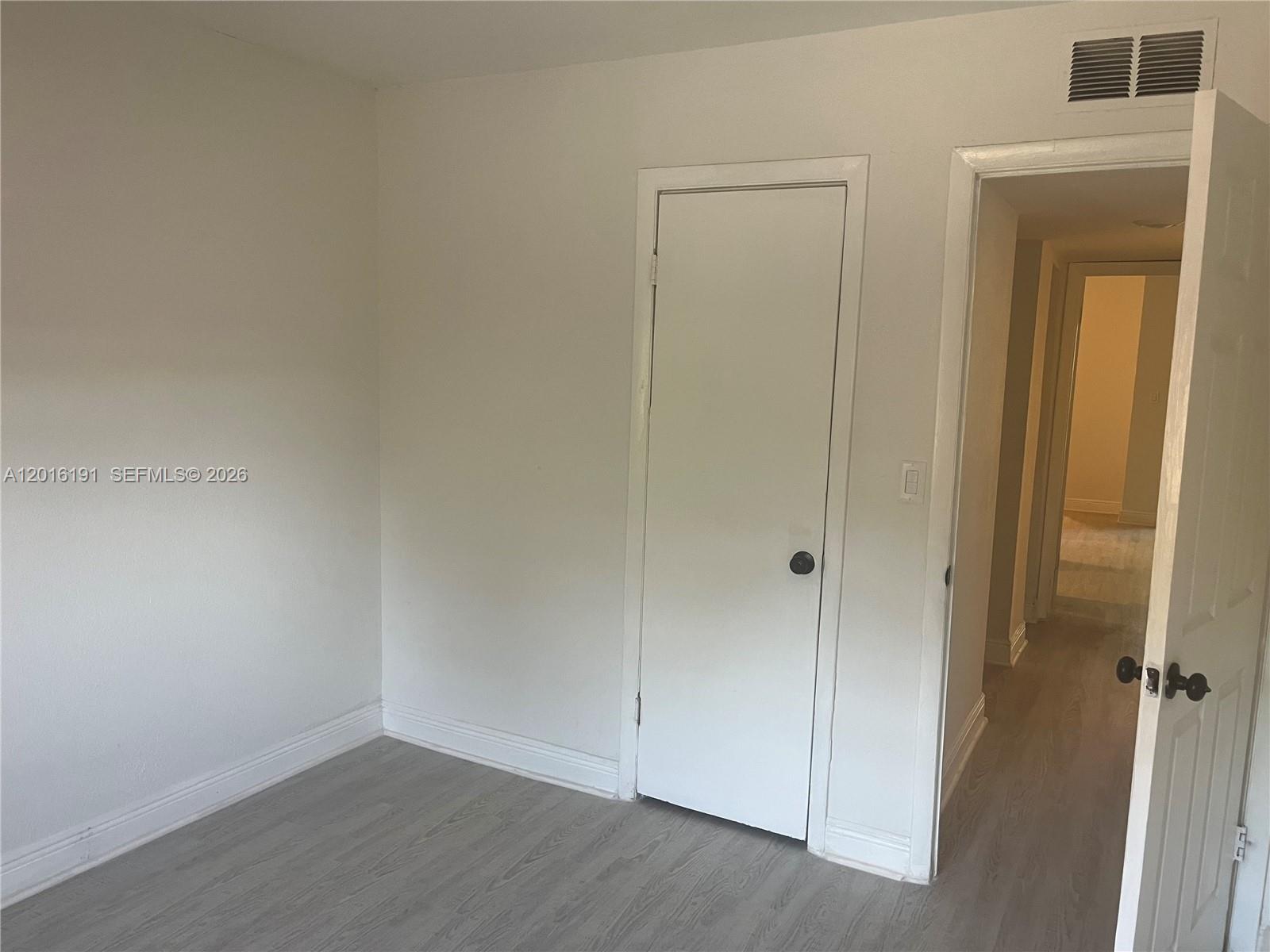 SUNRISE TOWNE PREFERRED 4 - Residential Lease