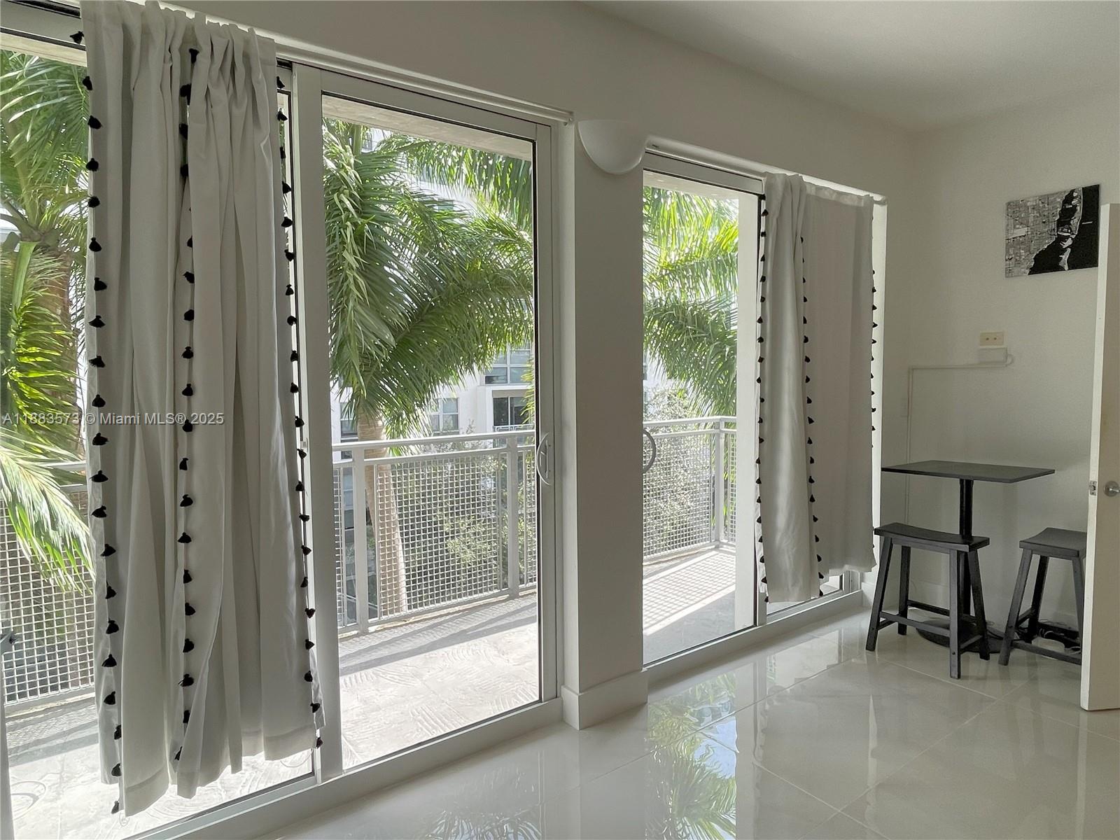 BAYLOFTS CONDO - Residential Lease