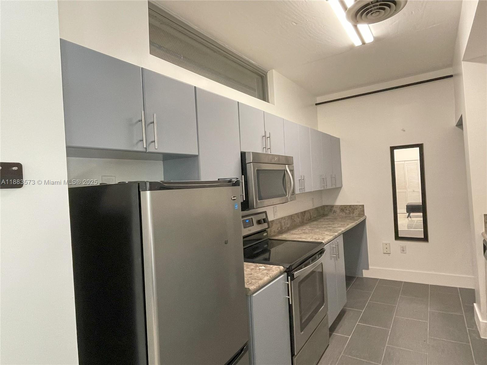BAYLOFTS CONDO - Residential Lease
