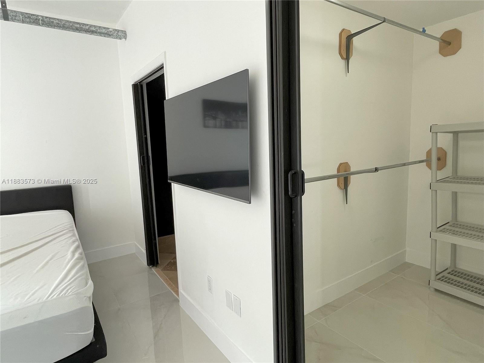 BAYLOFTS CONDO - Residential Lease