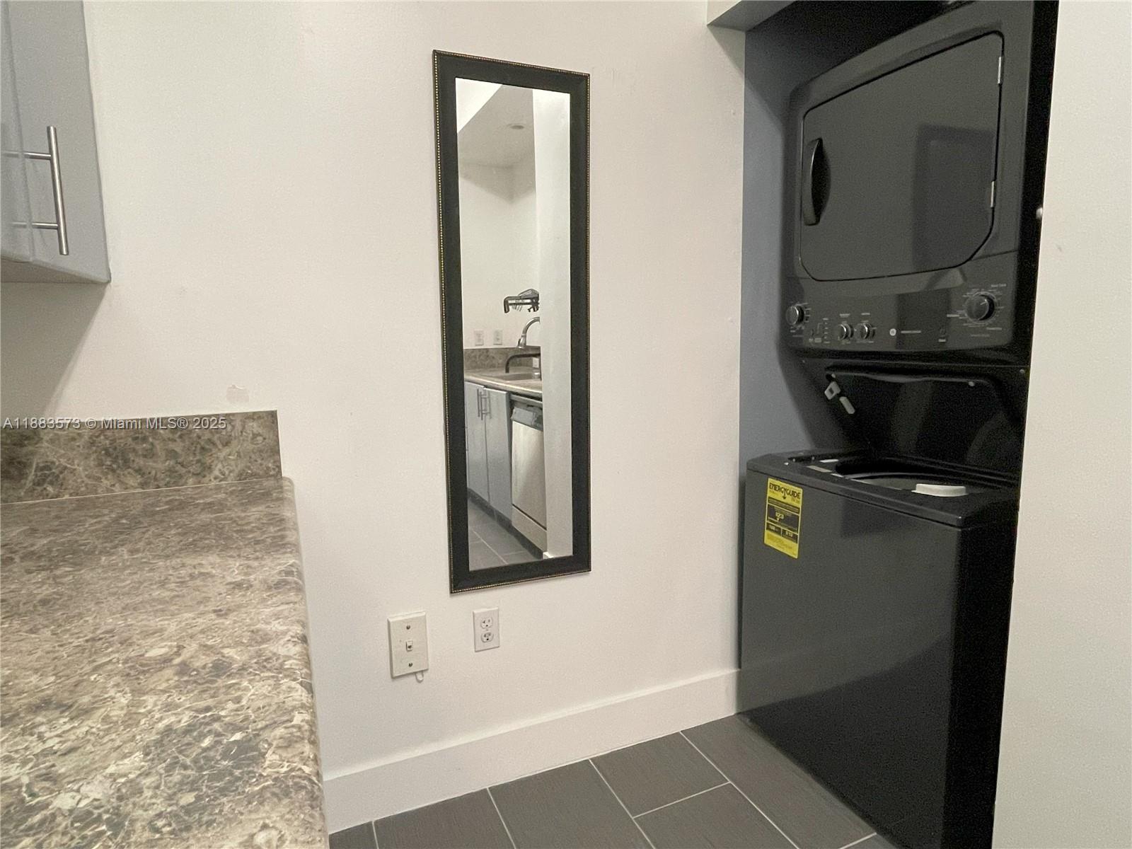 BAYLOFTS CONDO - Residential Lease