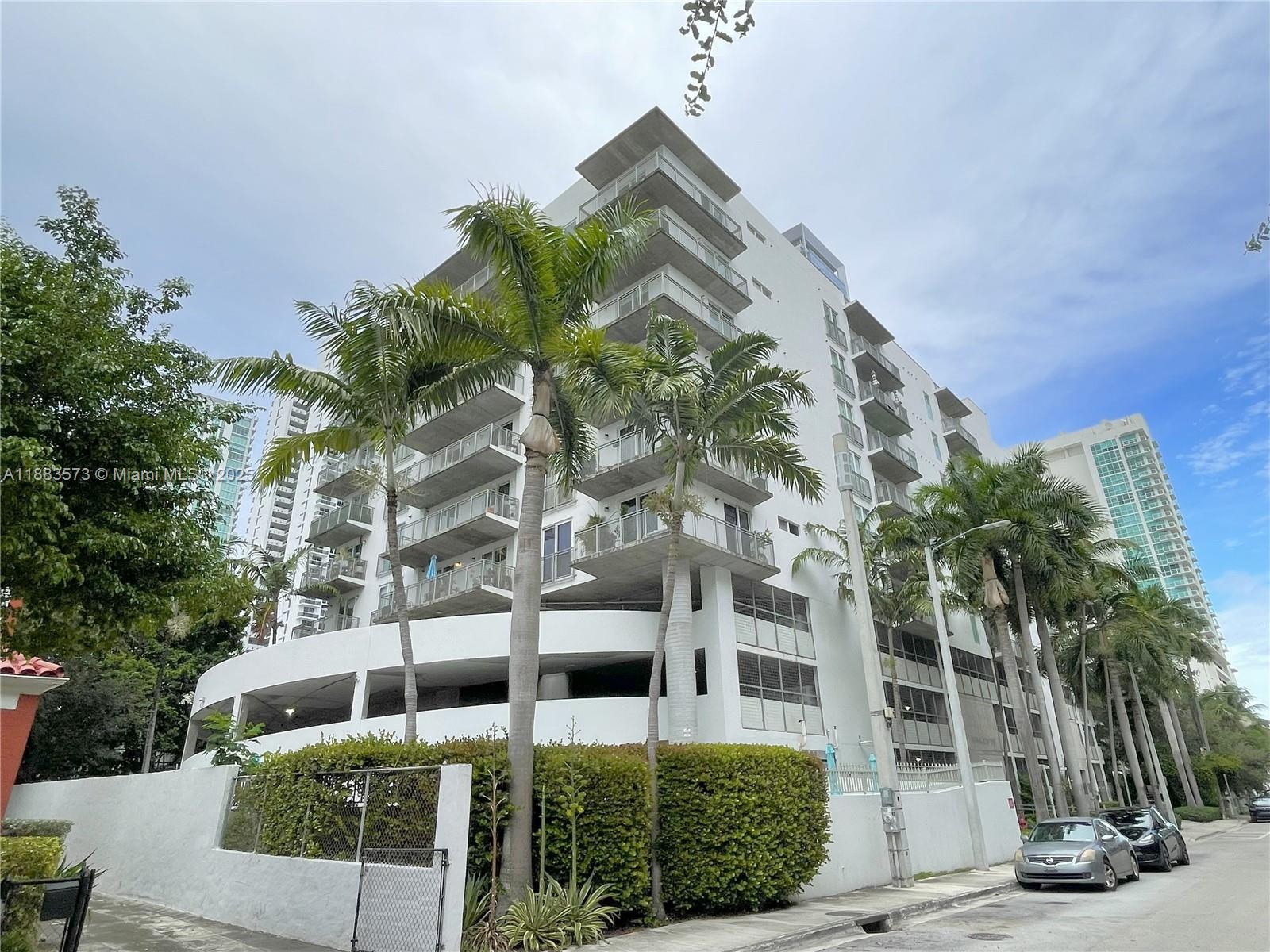 BAYLOFTS CONDO - Residential Lease