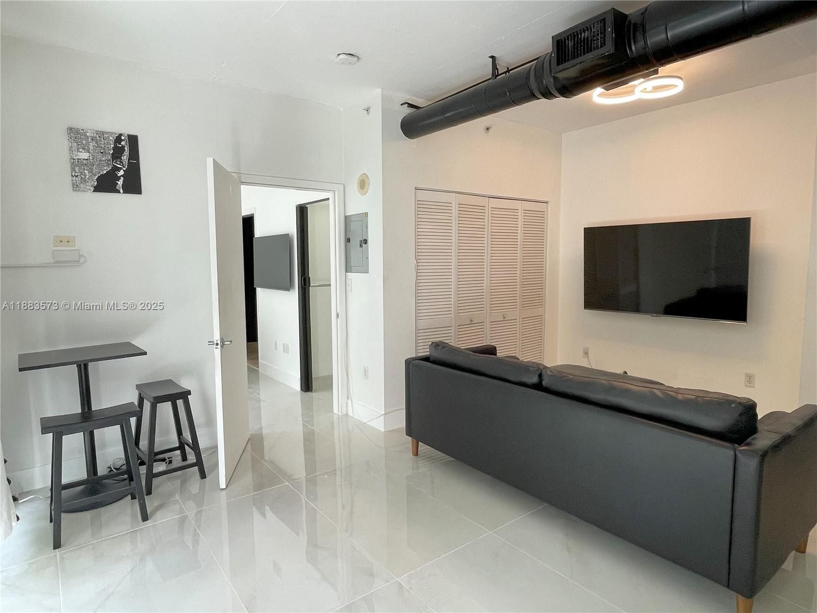 BAYLOFTS CONDO - Residential Lease