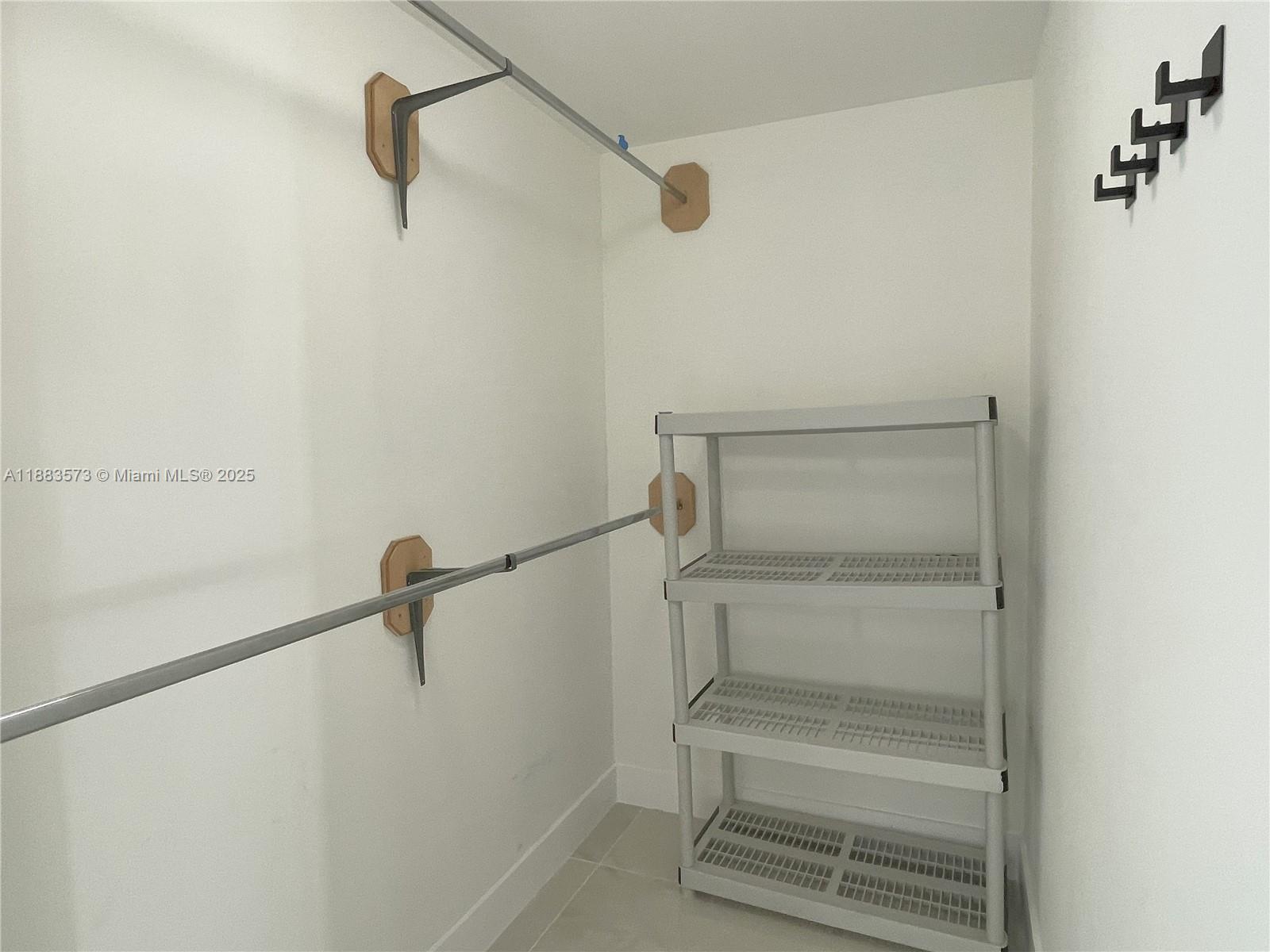 BAYLOFTS CONDO - Residential Lease