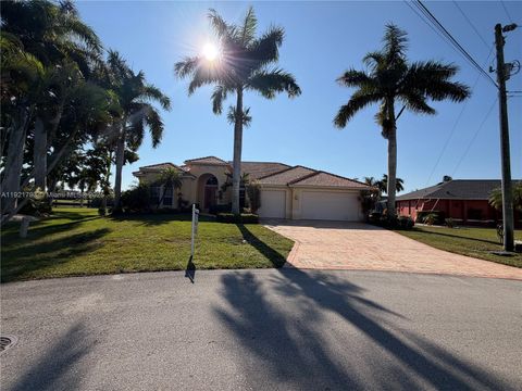 202 SW 42ND ST Cape Coral FL 33914