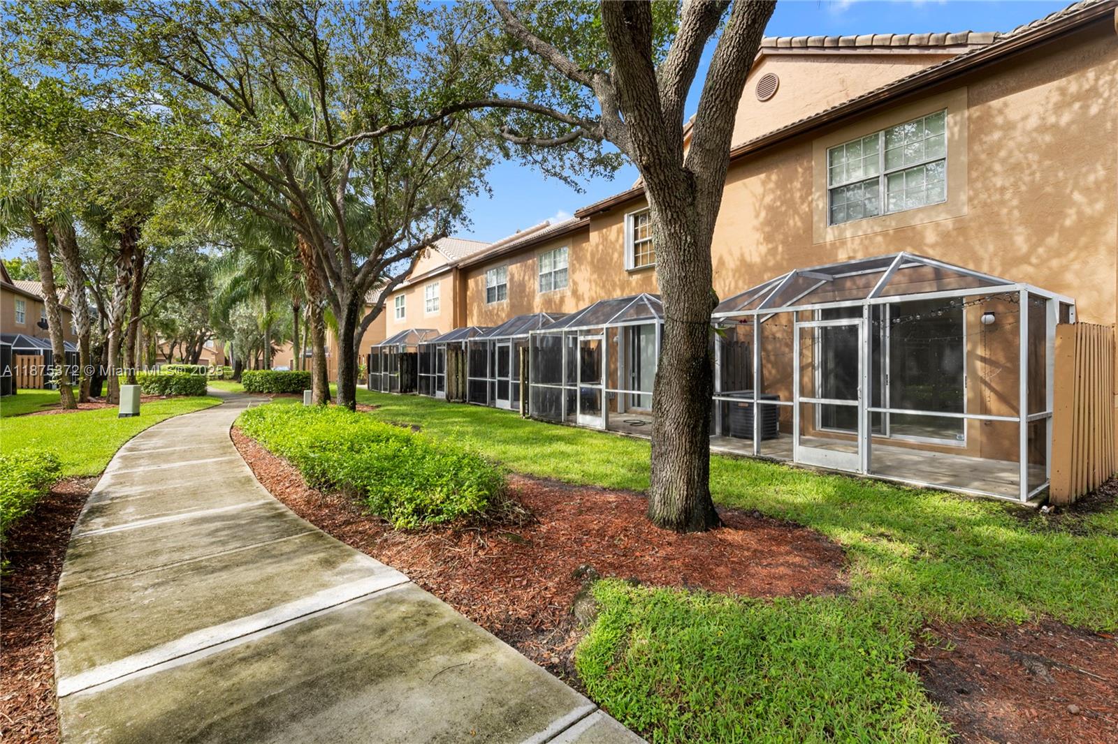 SECTORS 3 & 4 BOUNDARY PL - Residential Lease