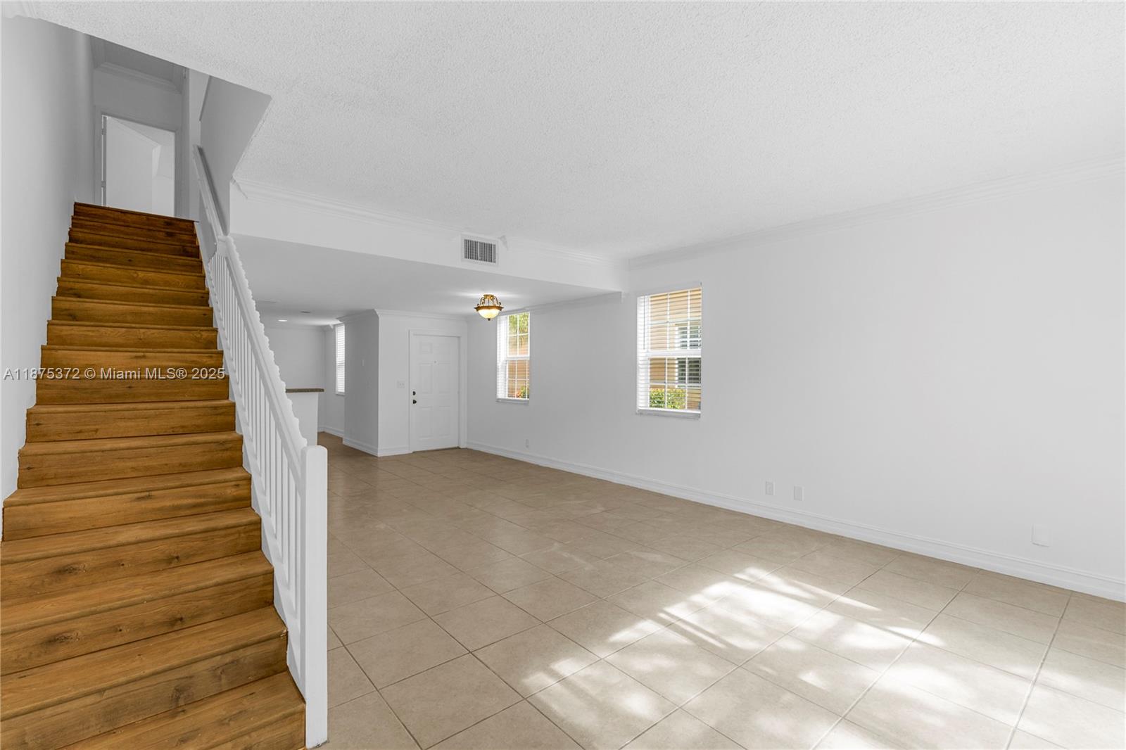 SECTORS 3 & 4 BOUNDARY PL - Residential Lease