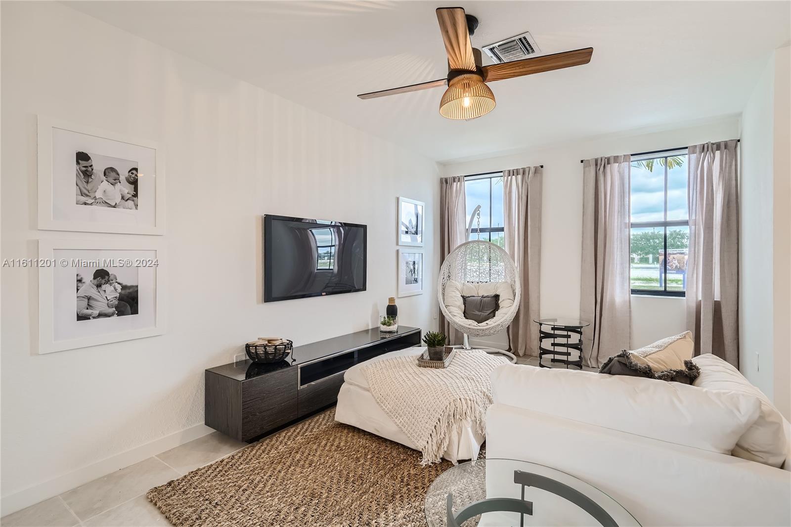 Palm Cay - Residential