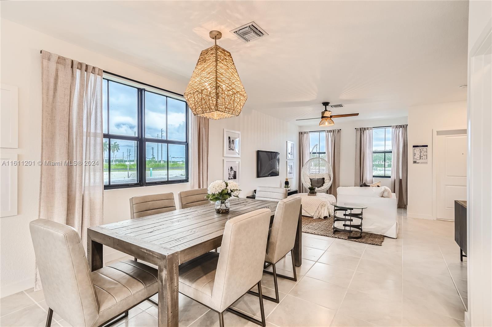 Palm Cay - Residential