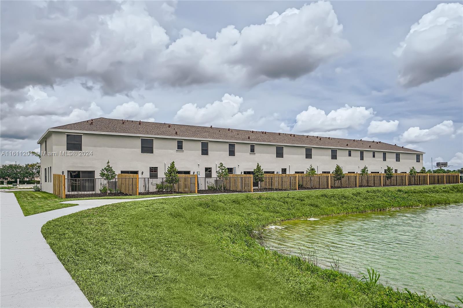 Palm Cay - Residential