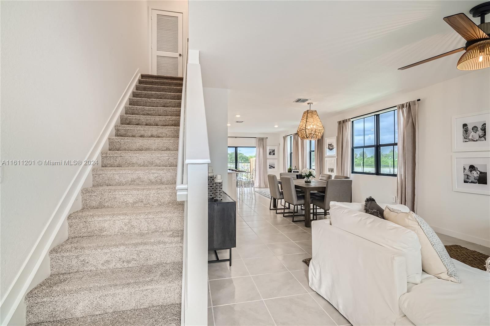 Palm Cay - Residential