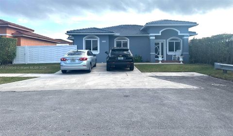 Single Family Residence in Miami FL 12420 212th Ter Ter.jpg