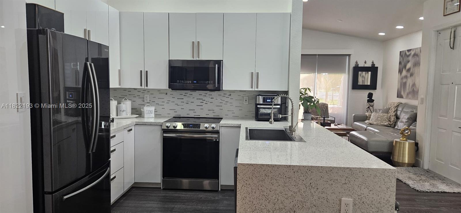 PARCEL D AT SUNSET LAKES - Residential Lease