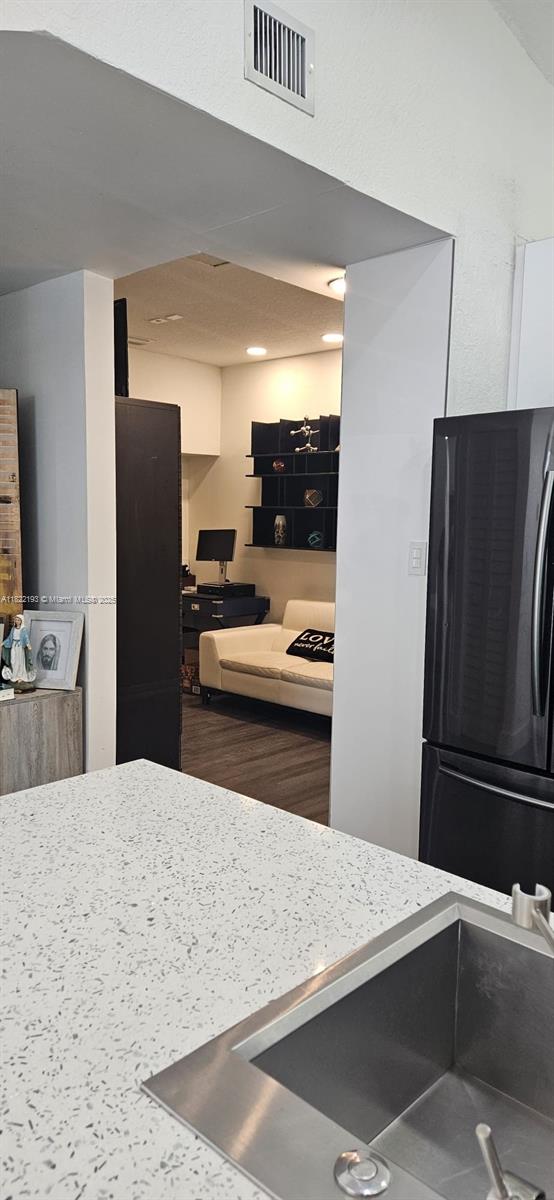 PARCEL D AT SUNSET LAKES - Residential Lease