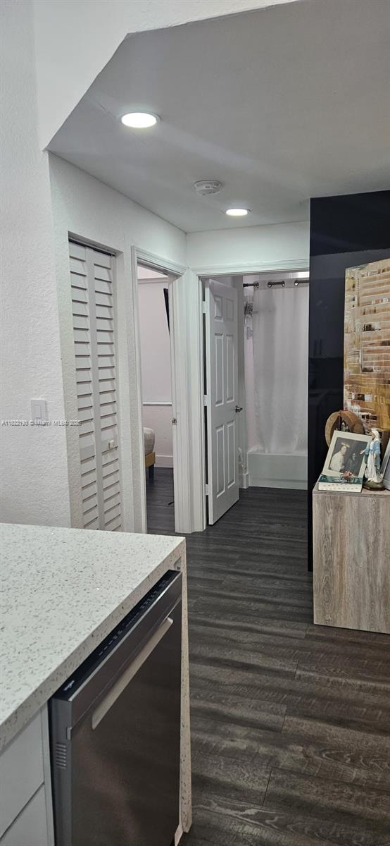 PARCEL D AT SUNSET LAKES - Residential Lease