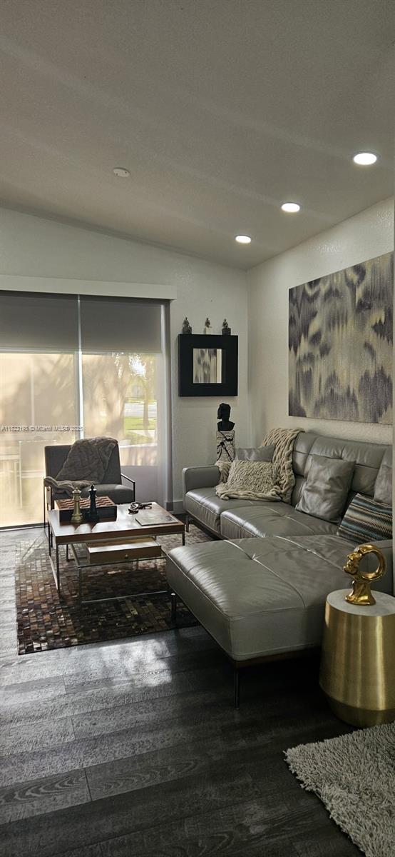 PARCEL D AT SUNSET LAKES - Residential Lease