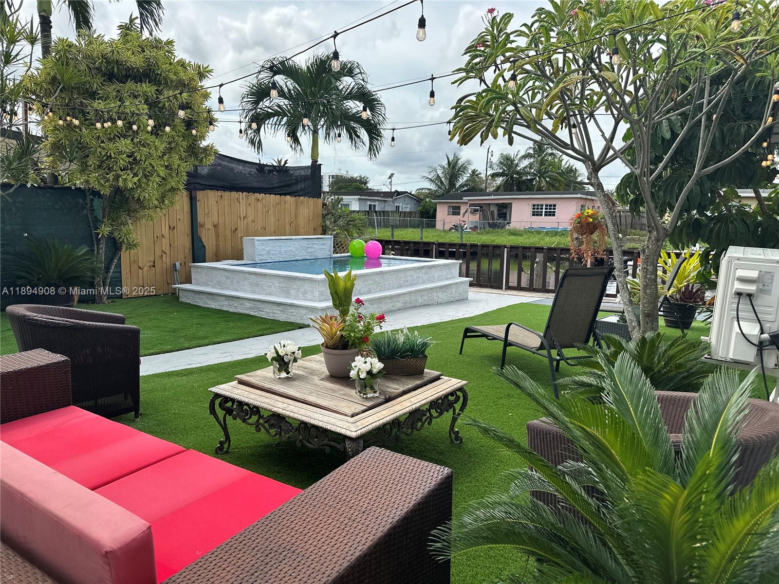 TROPICAL HAVEN - Residential Lease