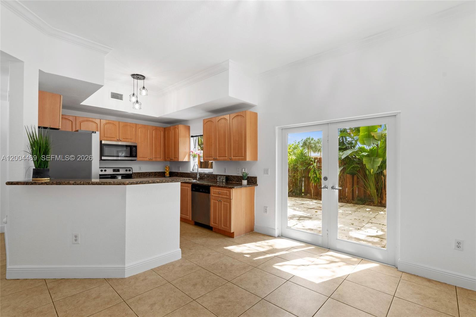 LAKES BY THE BAY JAY - Residential