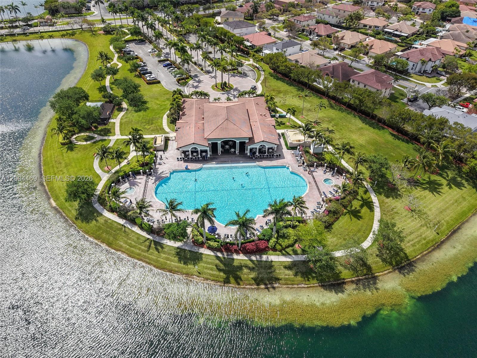 LAKES BY THE BAY JAY - Residential