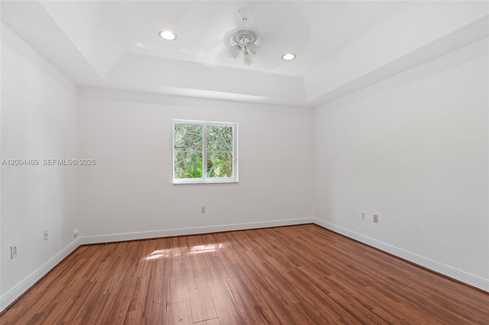 LAKES BY THE BAY JAY - Residential