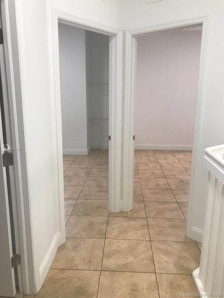 SHOMA HOMES SPLENDIDO CON - Residential