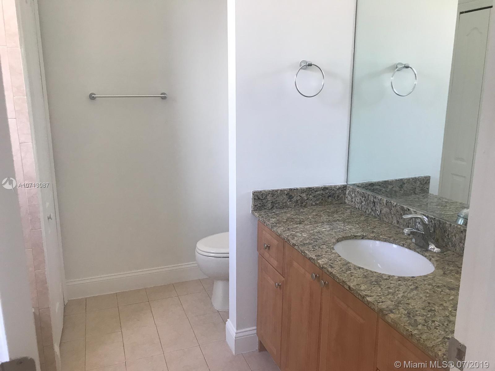 SHOMA HOMES SPLENDIDO CON - Residential