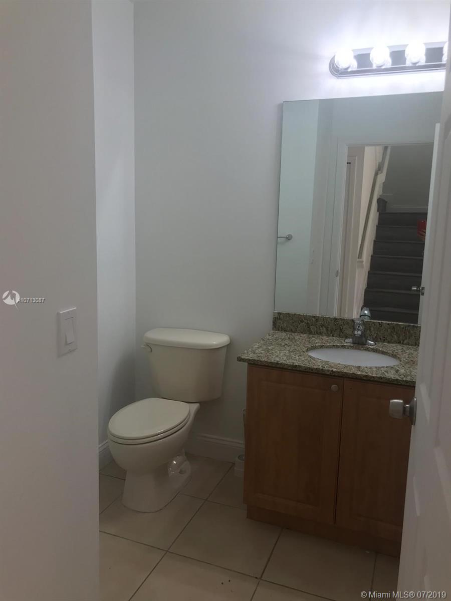 SHOMA HOMES SPLENDIDO CON - Residential