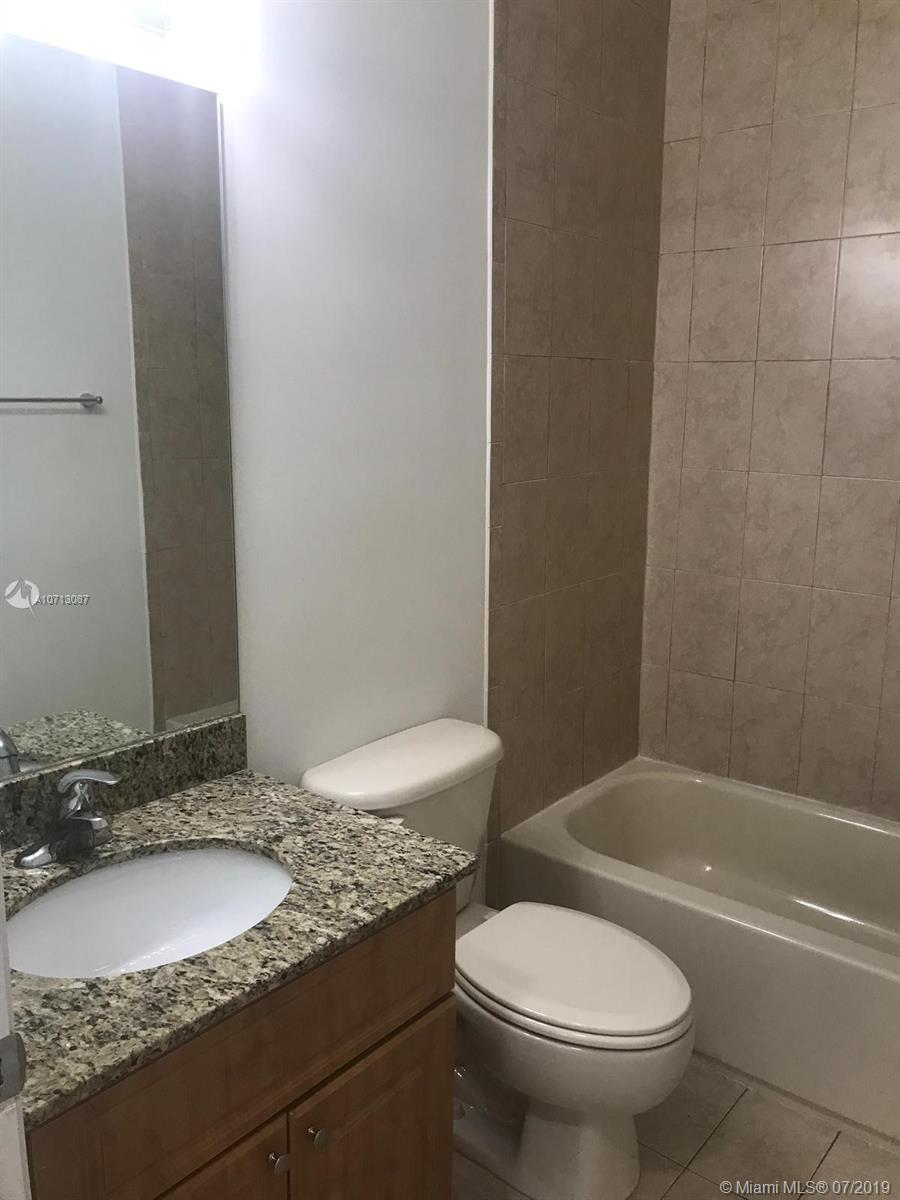 SHOMA HOMES SPLENDIDO CON - Residential