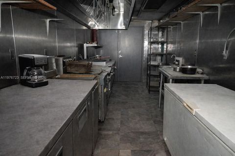 1186 NW 103rd St Miami FL 33150