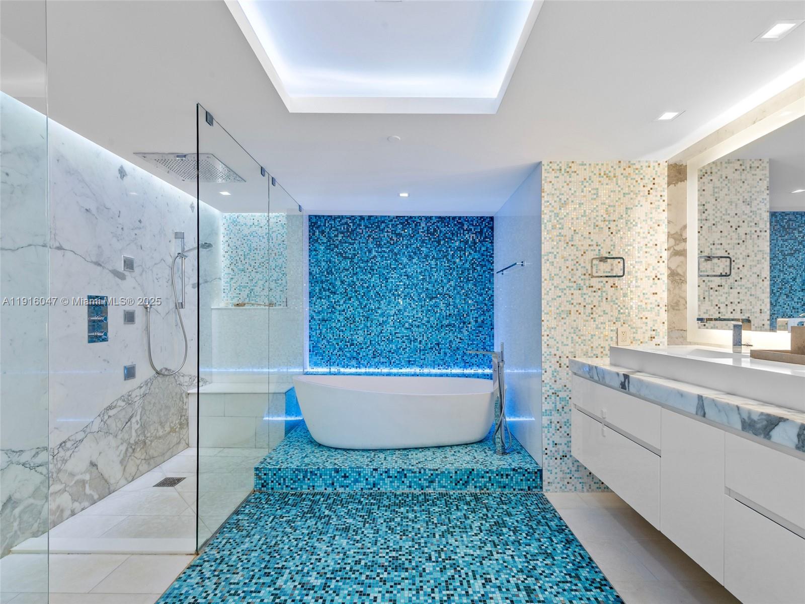 ICON BRICKELL NO TWO - Residential