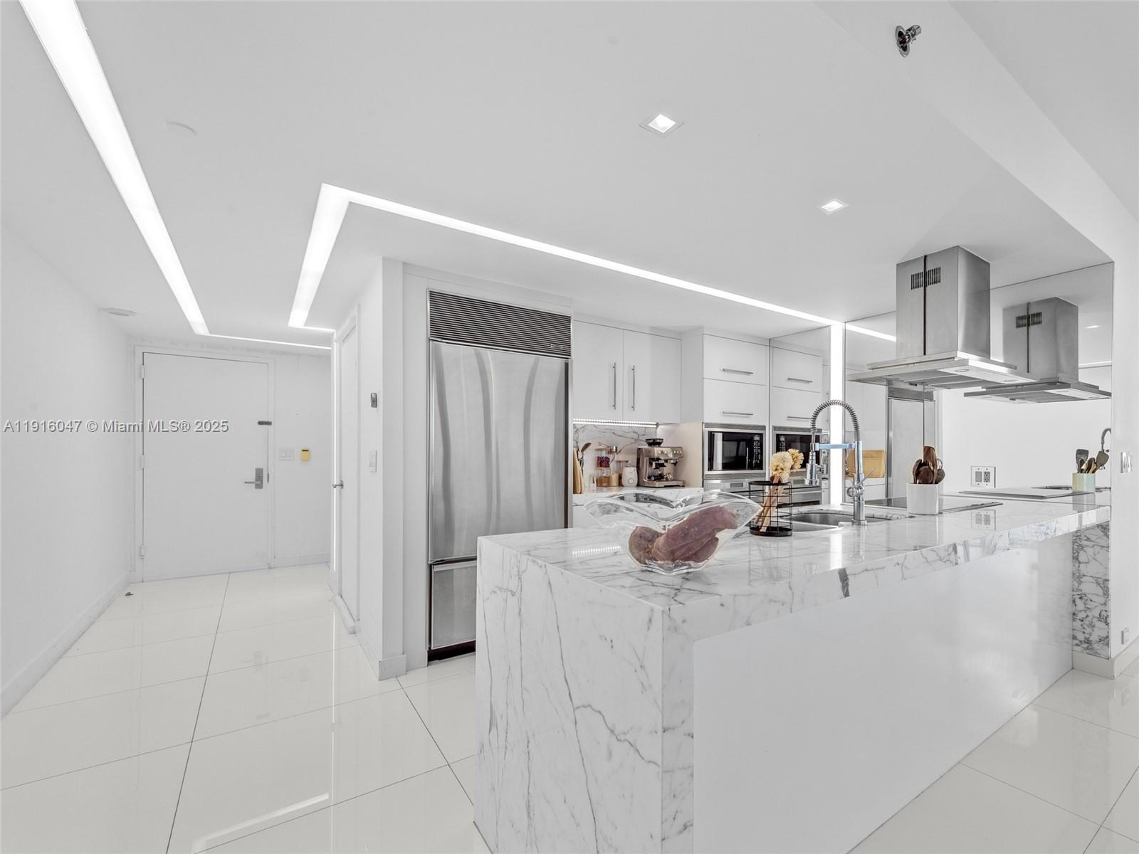 495 Brickell Ave 3801