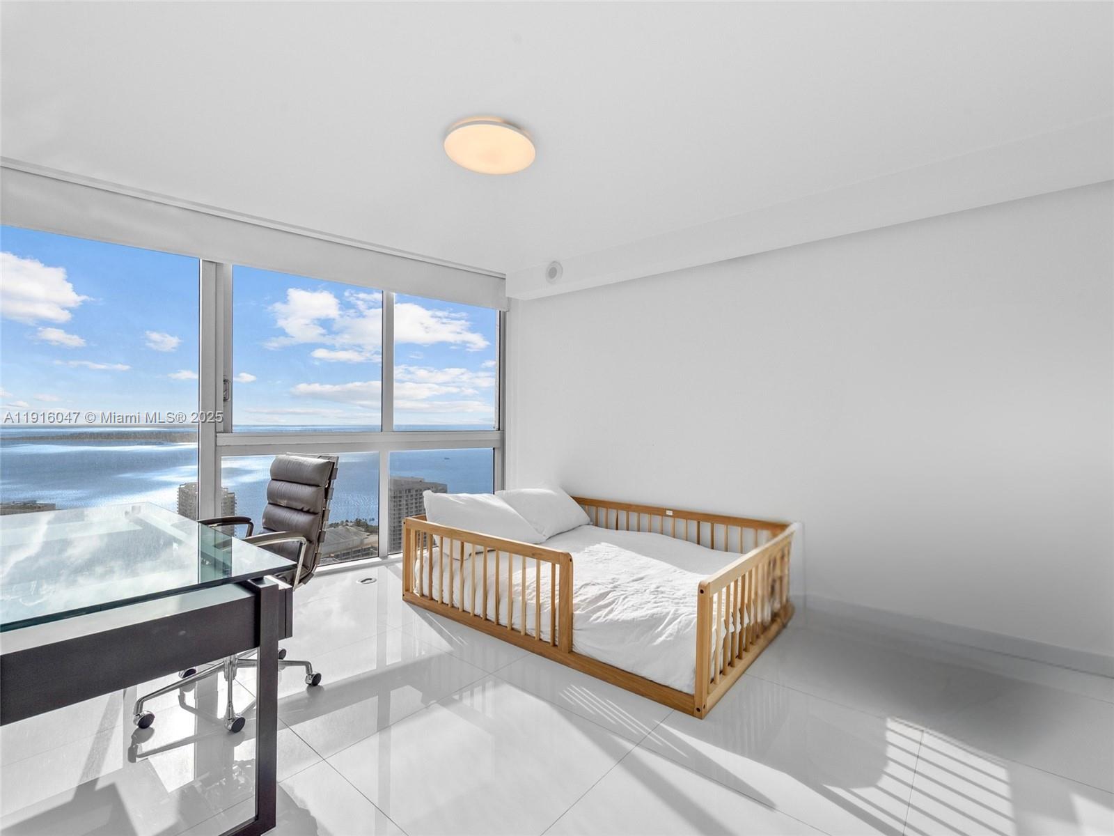 ICON BRICKELL NO TWO - Residential