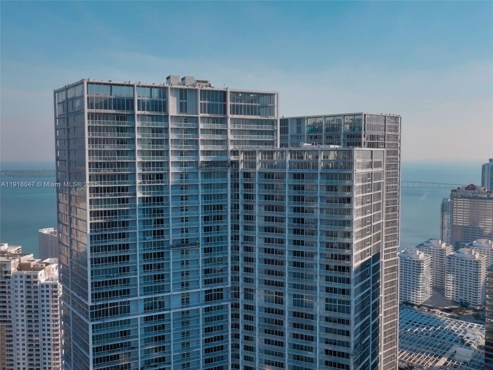 ICON BRICKELL NO TWO - Residential