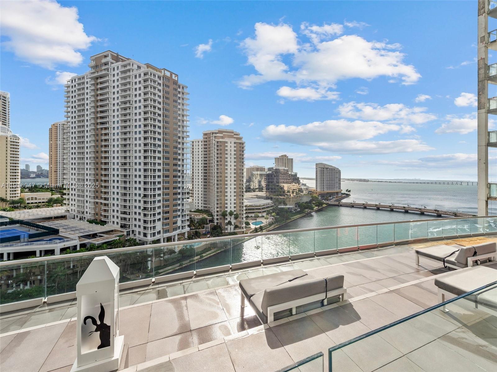 ICON BRICKELL NO TWO - Residential