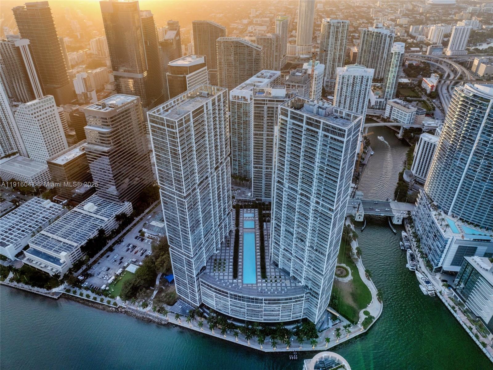 ICON BRICKELL NO TWO - Residential