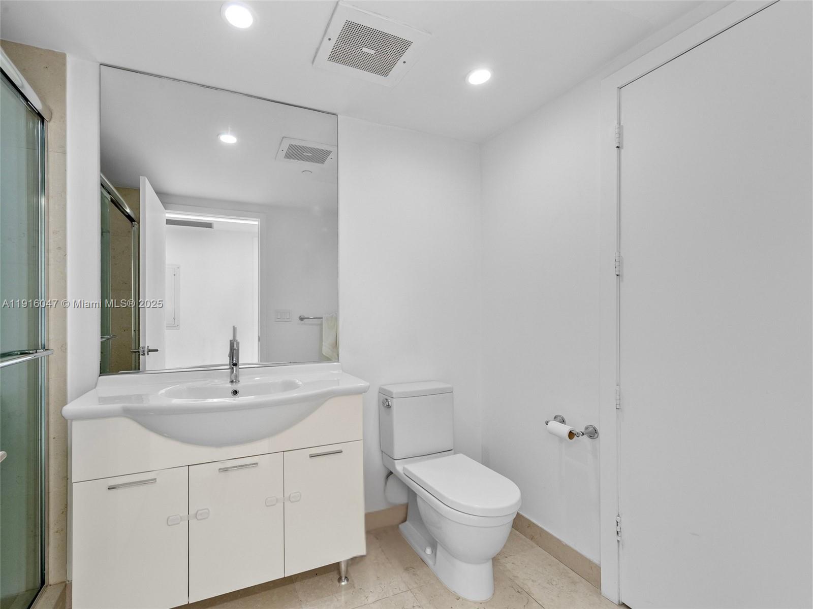 ICON BRICKELL NO TWO - Residential