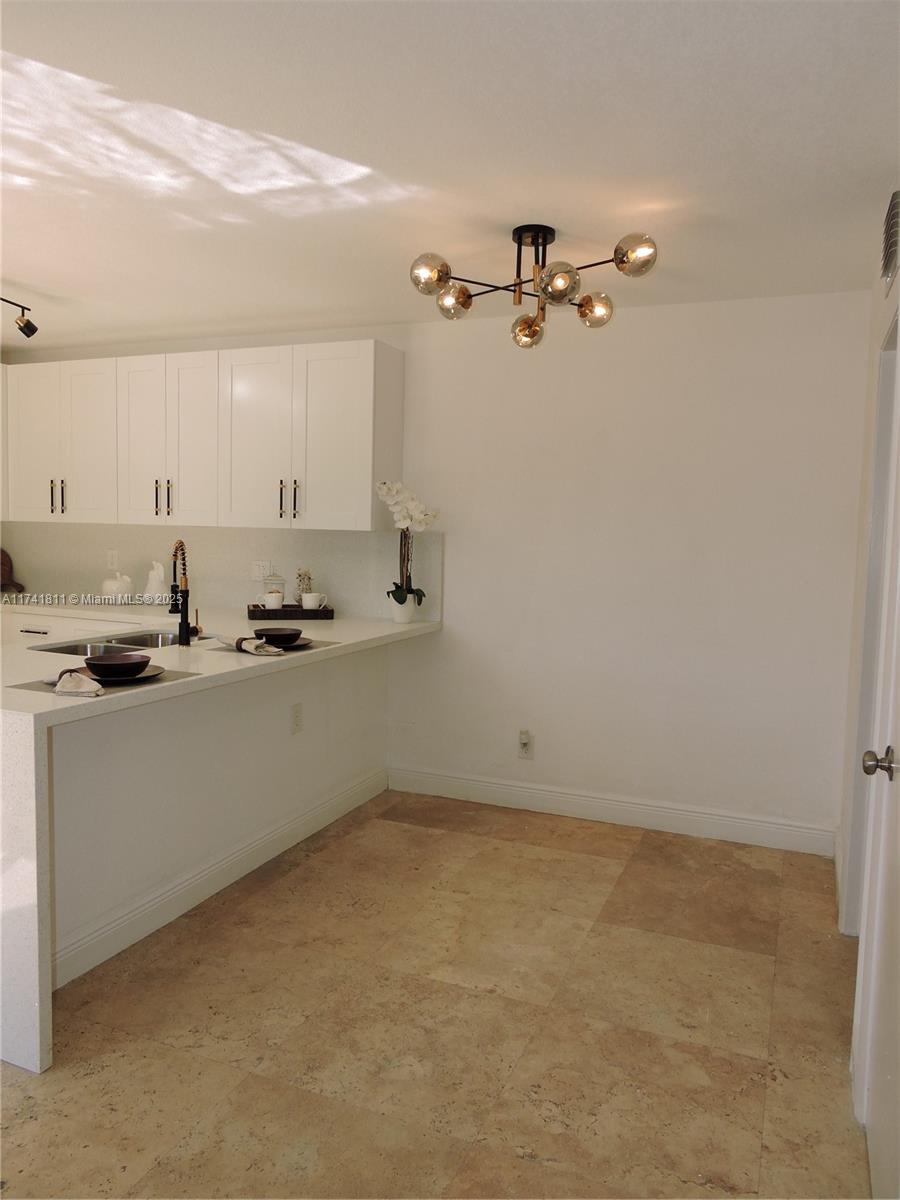C H E ACRES - Residential