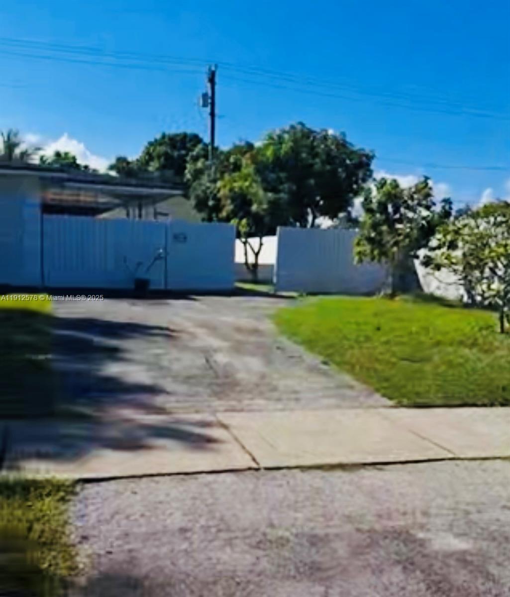 PALMETTO COUNTRY CLUB EST - Residential Lease