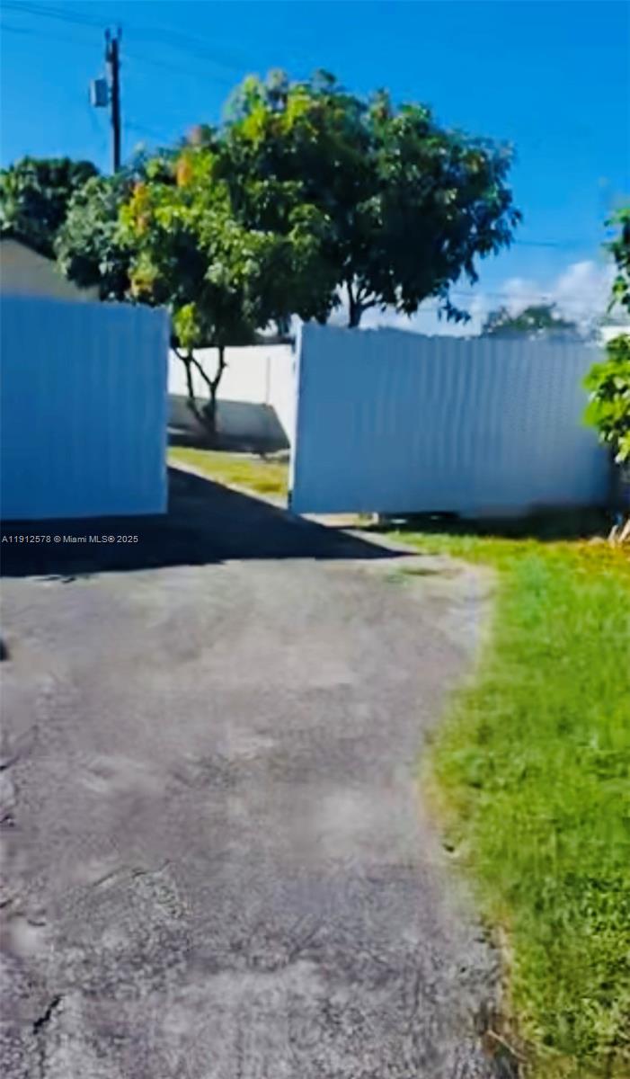 PALMETTO COUNTRY CLUB EST - Residential Lease