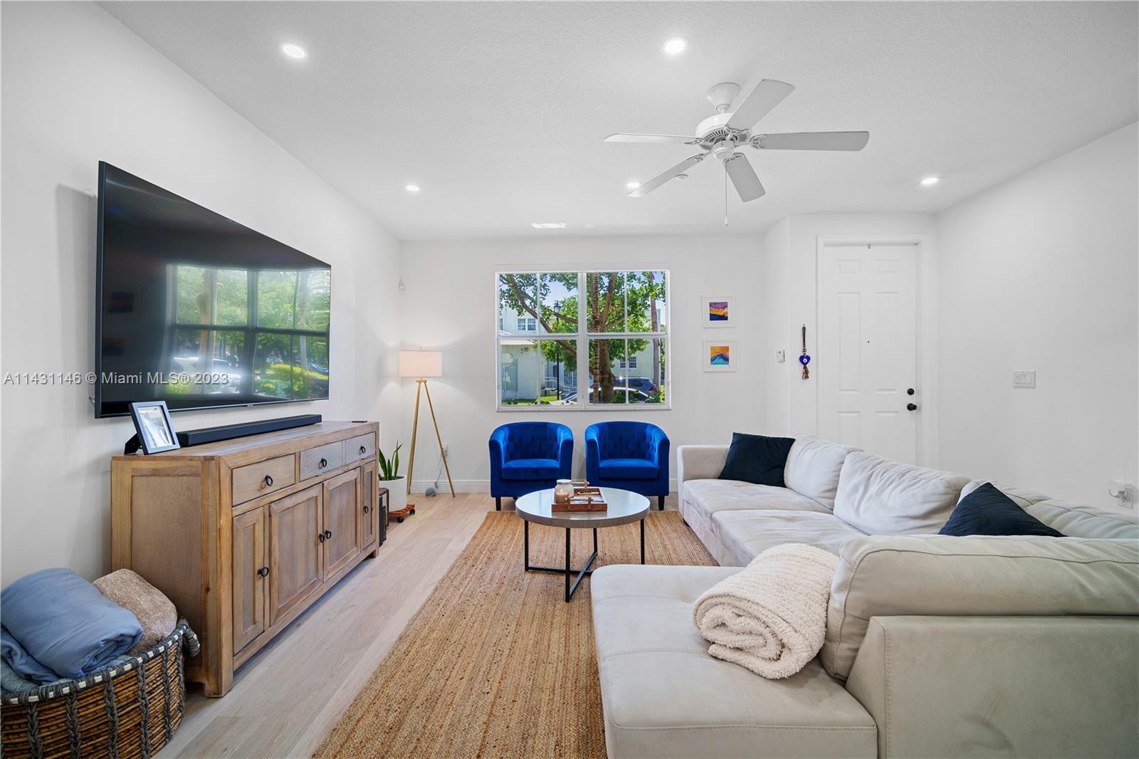 This Hidden gem is fresh to the market! 2 bedroom, 2 and a half bath TOWNHOUSE in the very central location of Sailboat Bend. Mins to downtown Ft. Lauderdale, Las Olas, the beach! This rental offers High volume ceilings in the first and second floor. The first floor features a Large open living room/dining combo and a half bath for guests. The kitchen is L shaped with stainless steel appliances and granite counters. Kitchen also has plenty of space for a breakfast area. Washer dryer is in the townhouse. Second floor has two master bedrooms, an office space and a balcony. Call now for your showing! pet-friendly.