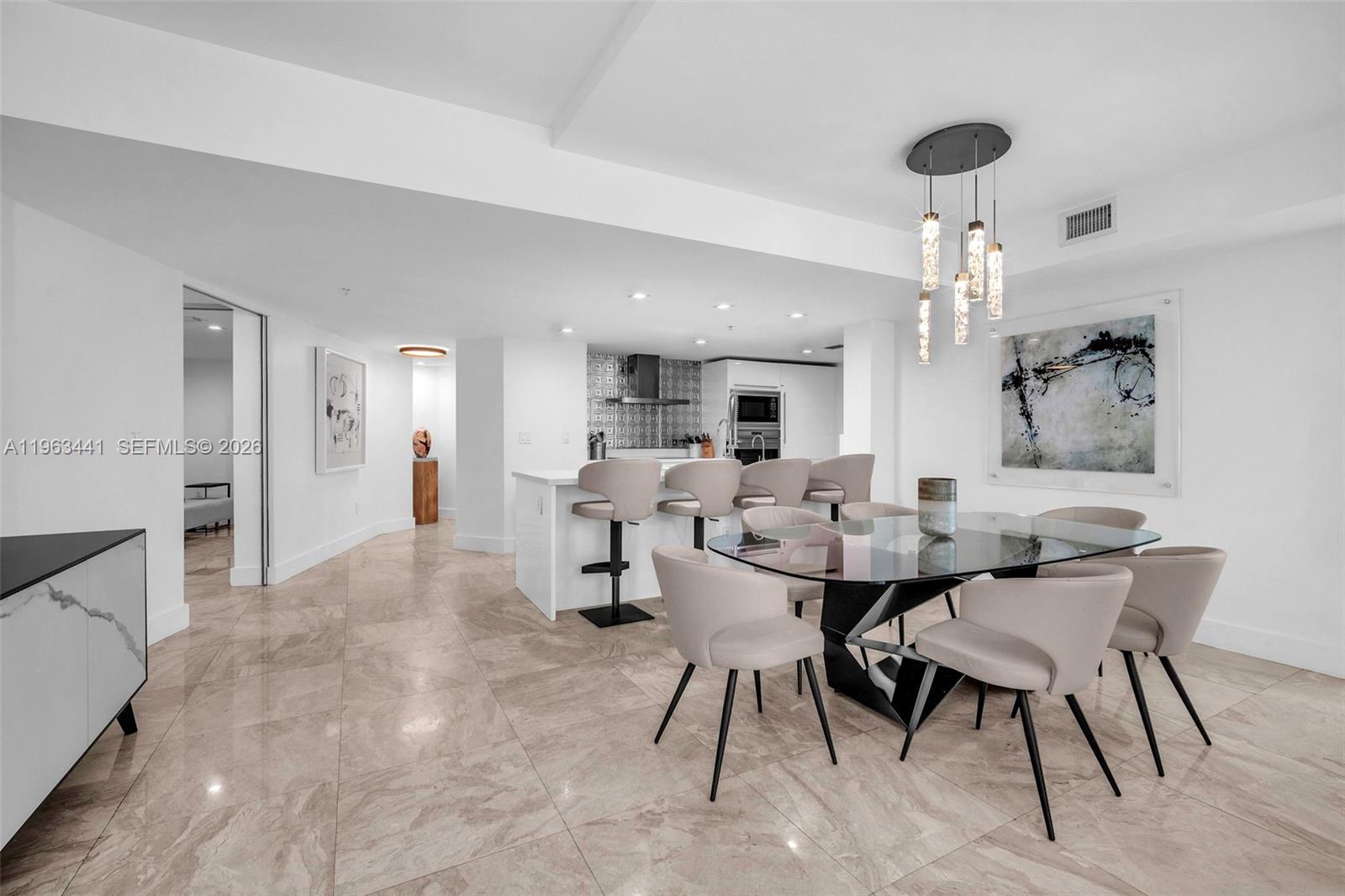 ST TROPEZ ON THE BAY II C - Residential